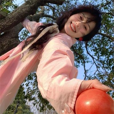 眼里余光都是你